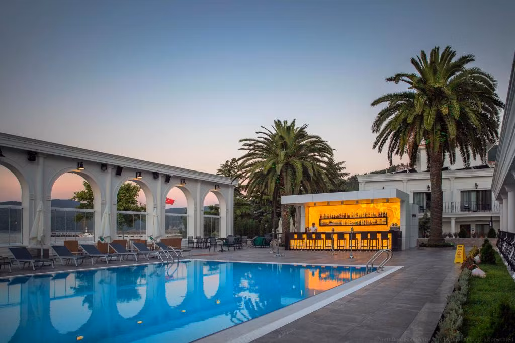 Northdoor Hotel — 3