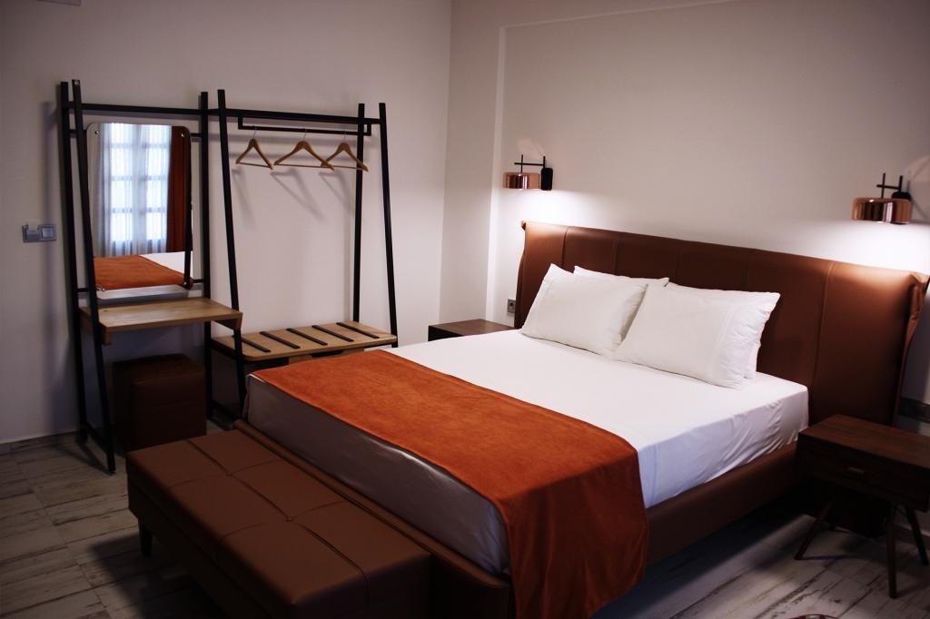 Pintura Urla Butik Otel — 8