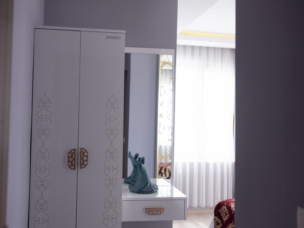 The Zanadu Hotel — 5