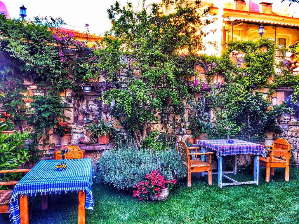 Parmis Boutique House — 3