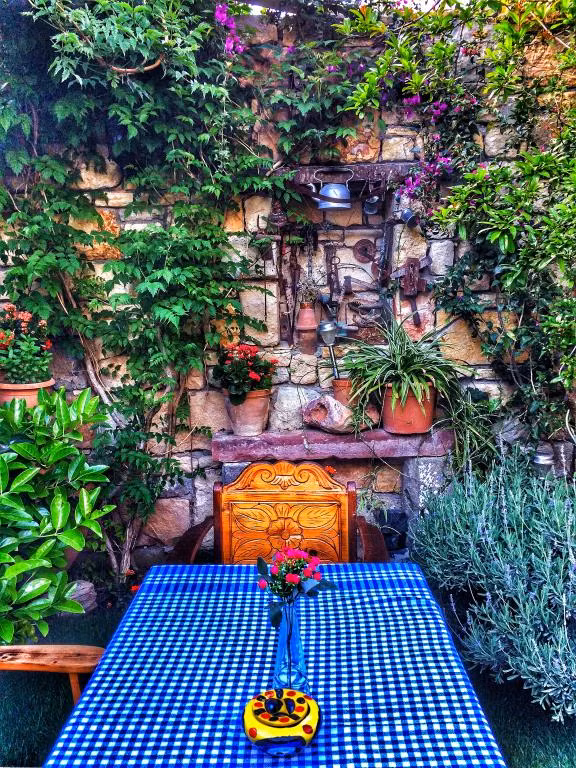 Parmis Boutique House — 5