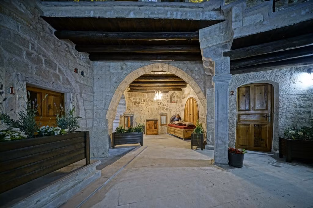 Vigneron Cave Hotel — 4