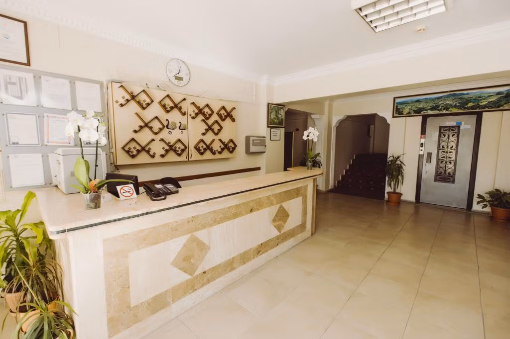 Özalp Han Hotel — 3
