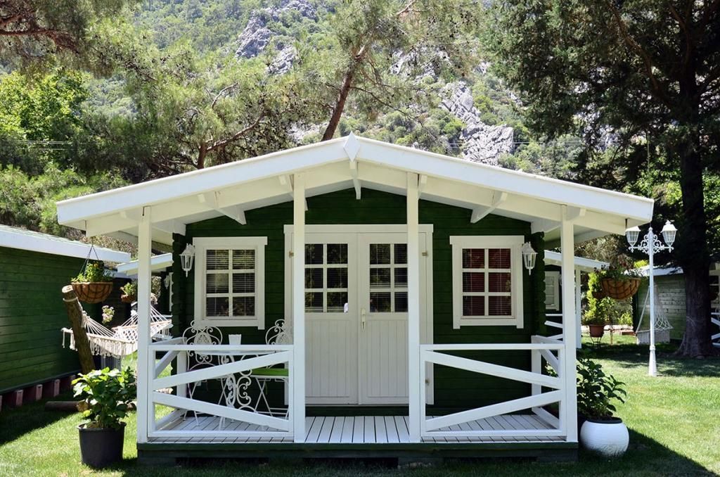 Lukkies Lodge Cıralı