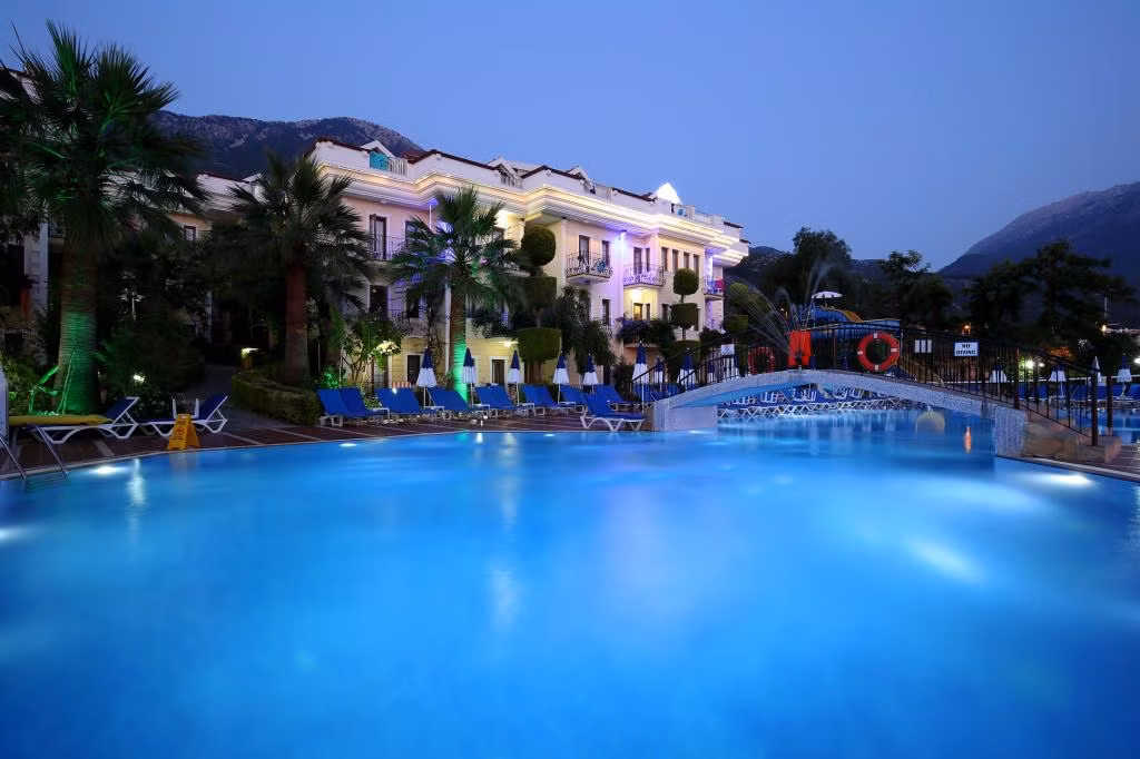 Yel Holiday Resort Hotel — 3