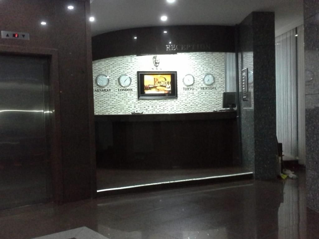 Üç Yıldız Hotel  — 2