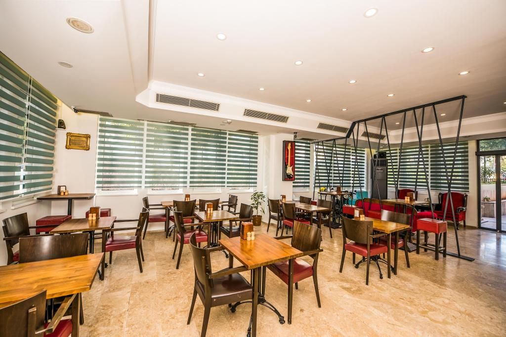Mera Park Hotel — 4