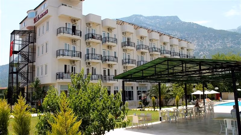 Tal Beach Hotel  — 9