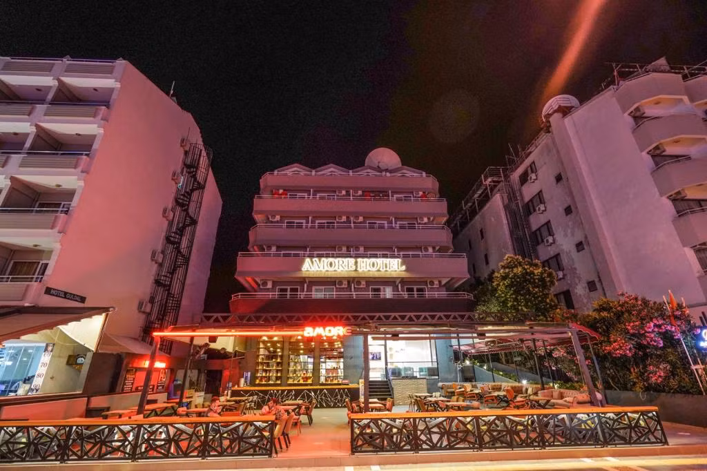 Amore Hotel