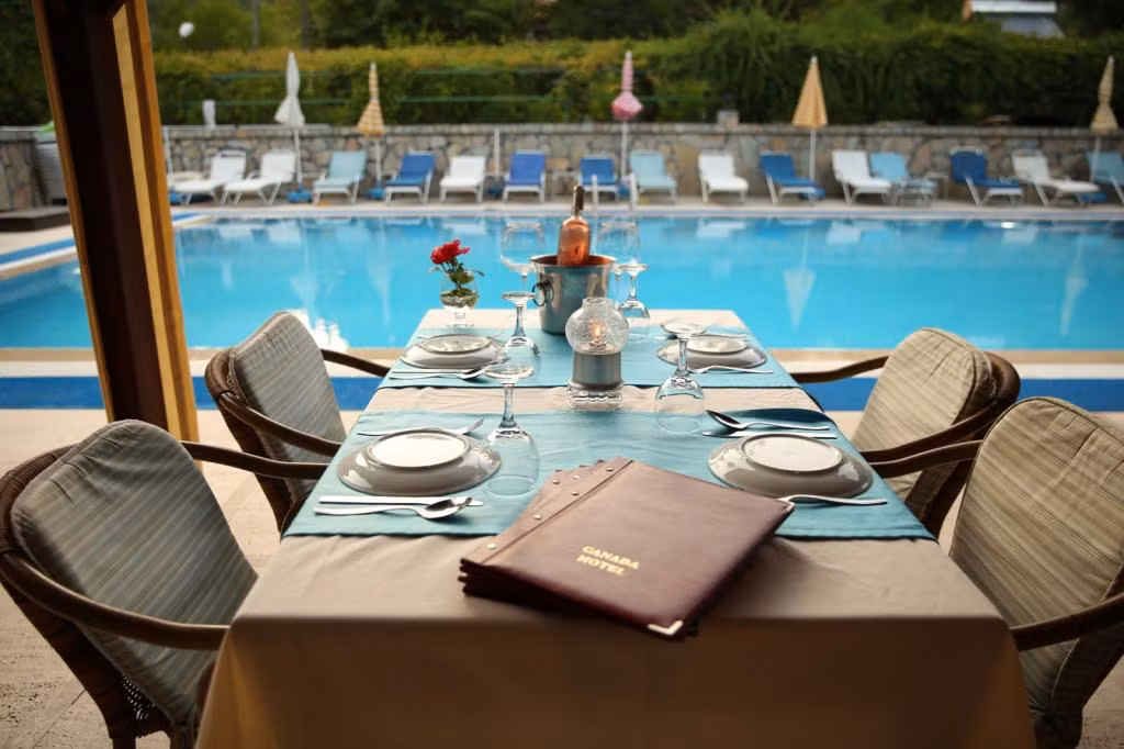Canada Hotel ve Bungalows — 6