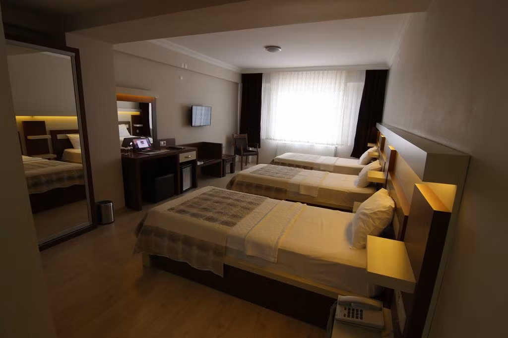 Royal Bilgiç Otel — 5