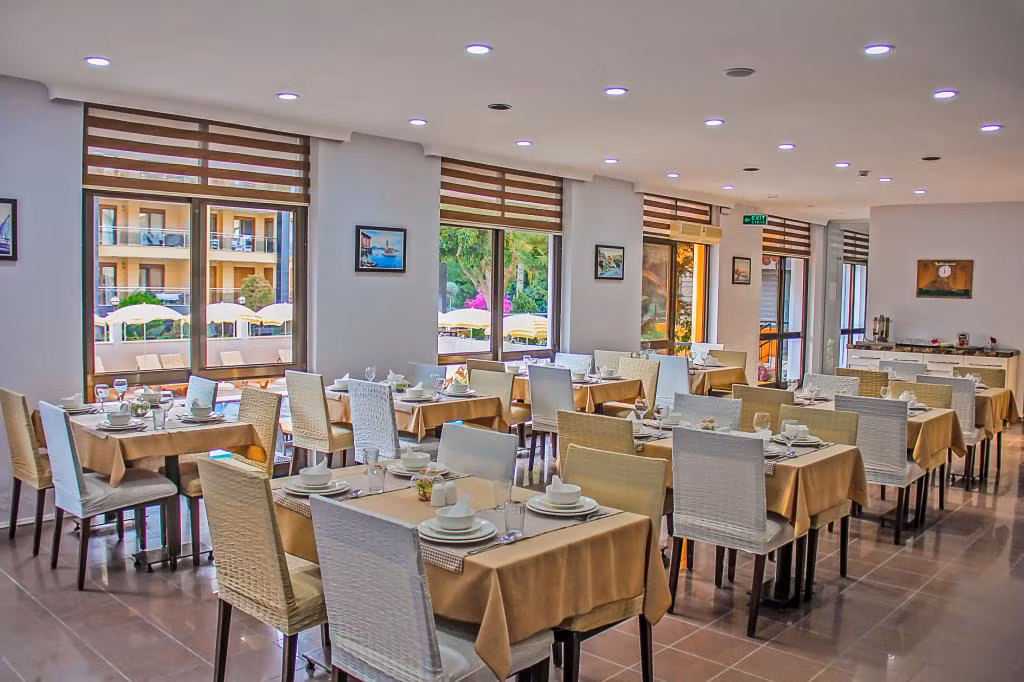 Yaman Life Hotel — 7