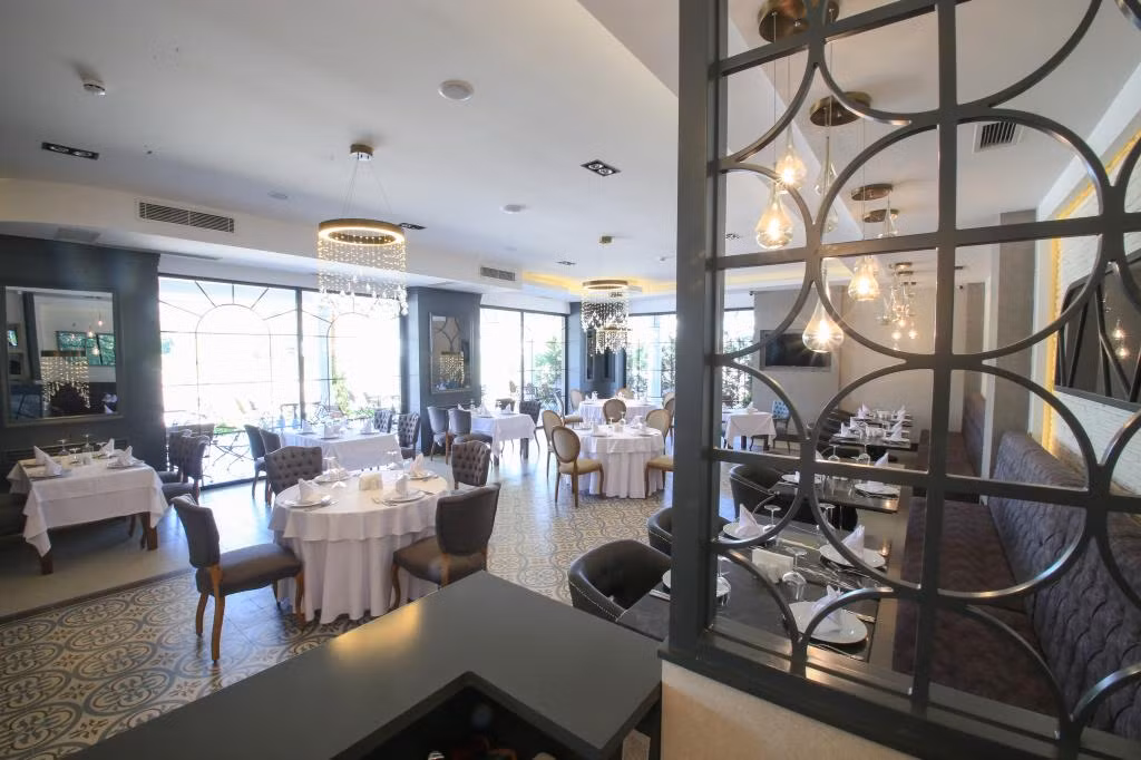 Aymira Hotel & Spa  — 4