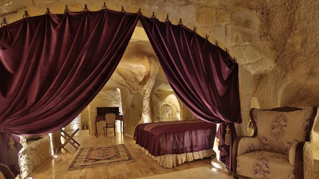 Golden Cave Suites — 4