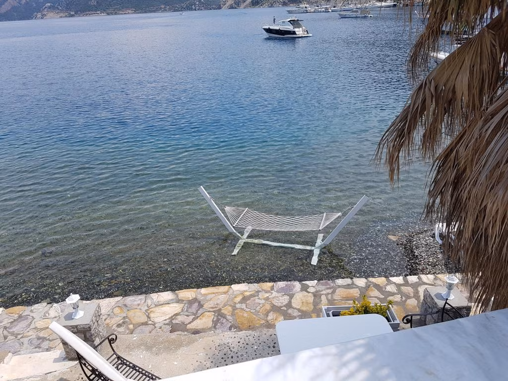Tamara Beach Pansiyon — 8