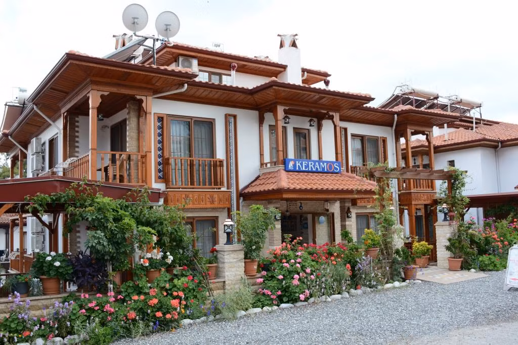 Keramos Pansiyon Akyaka — 4
