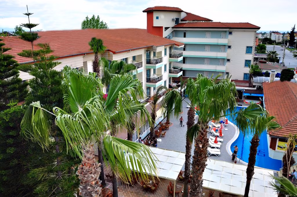 Çınar Family Suite Hotel — 2