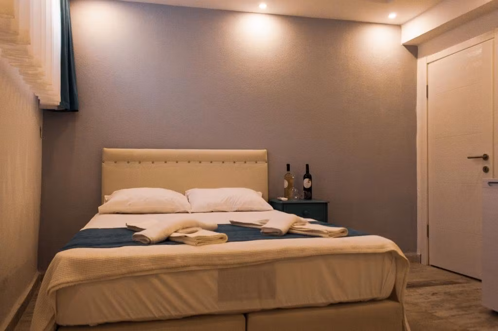 Tenes Otel — 9