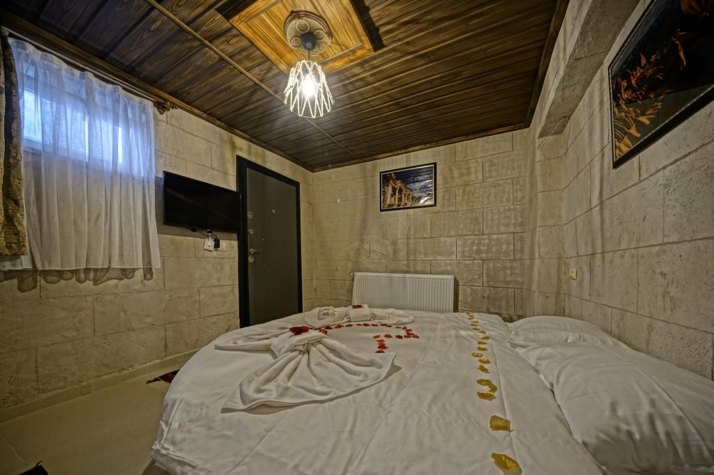 Epoch Stone House — 5