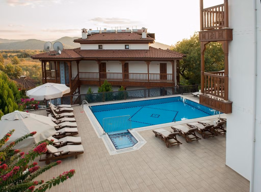 Azmakhan Hotel — 9