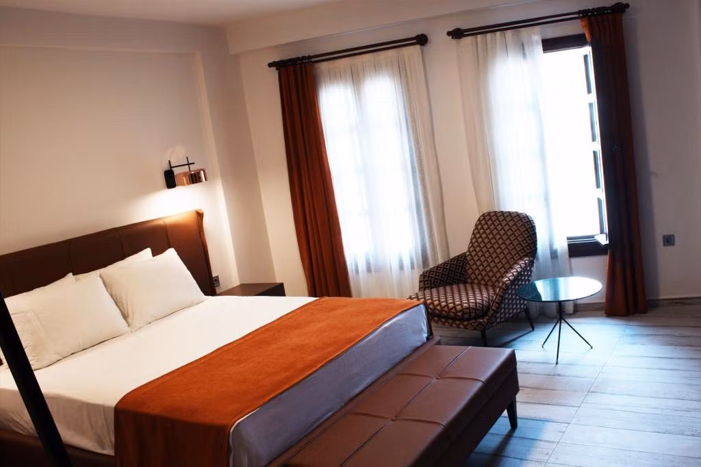 Pintura Urla Butik Otel — 7
