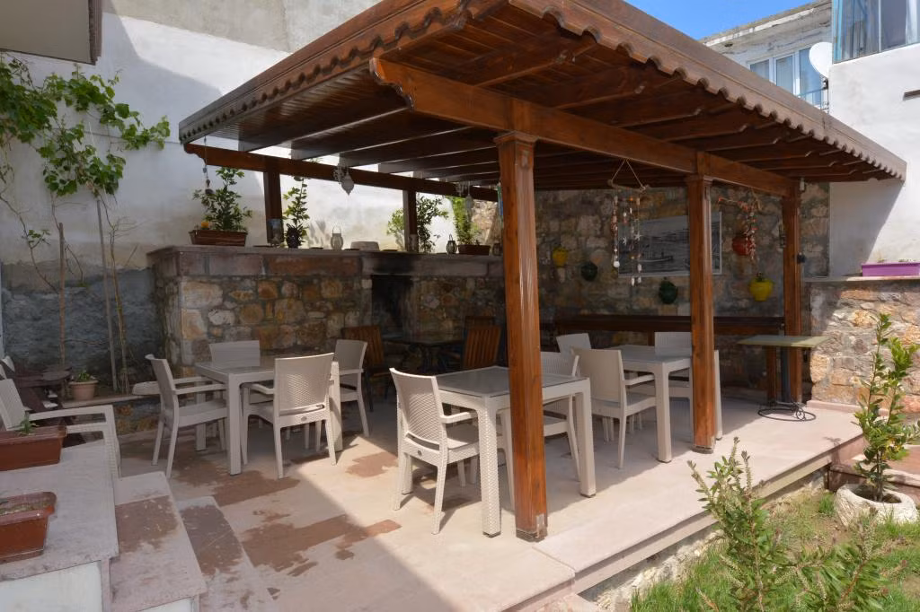 Hayriye Hanım Ege Hotel — 6