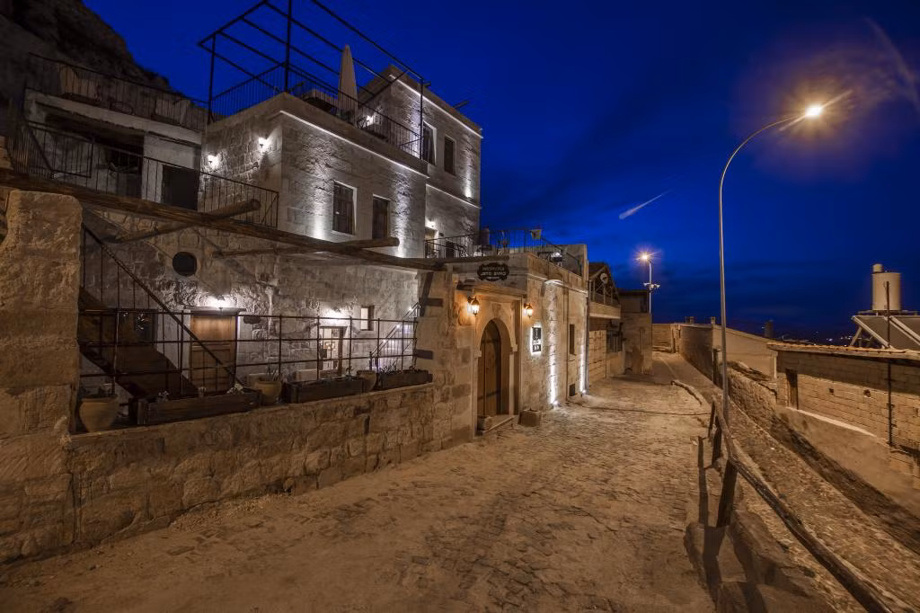 Kayadibi Cave Otel — 3