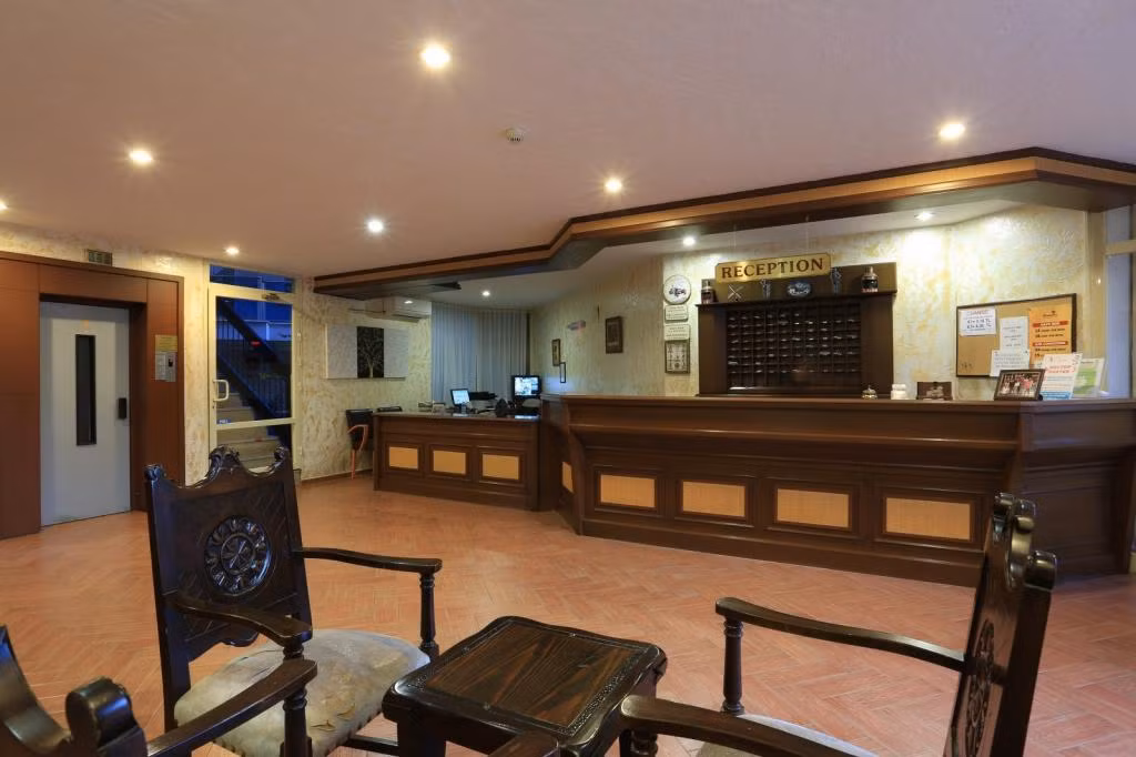 Club Amaris — 6