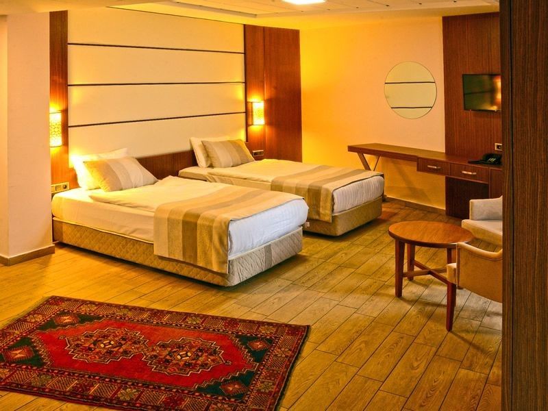 Safa Royal Museum Hotel — 9