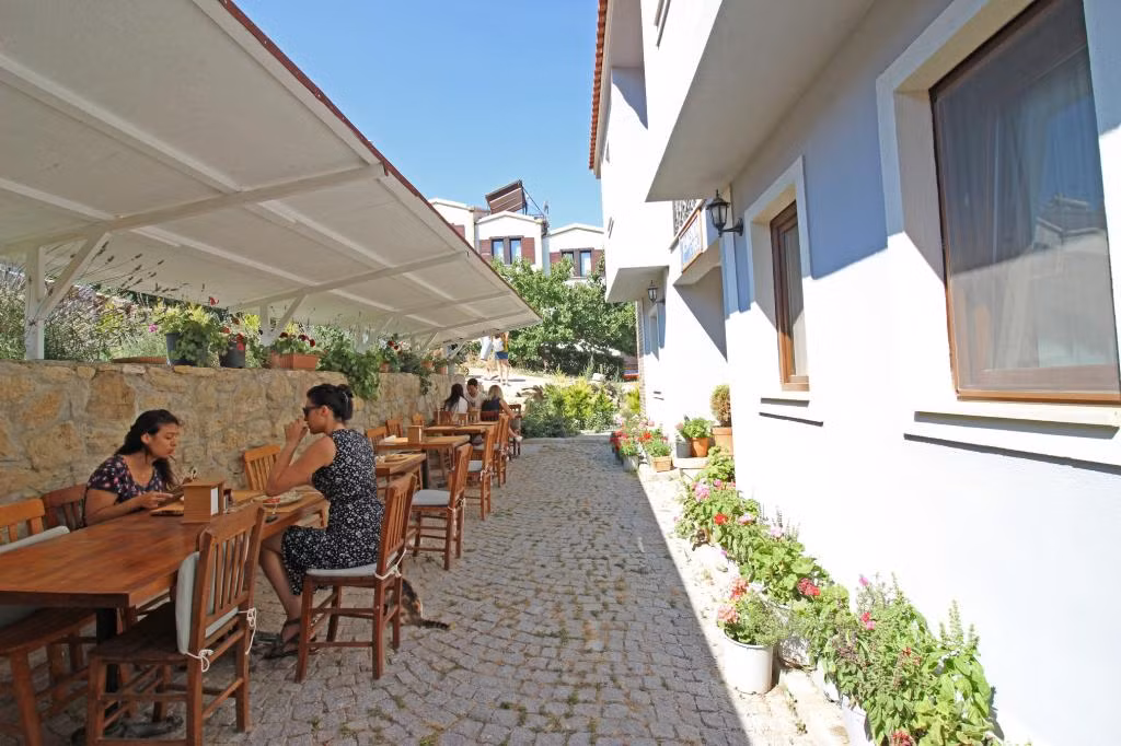 Tenedion Otel — 5