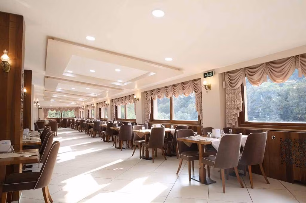 Oylat Kaplıcaları Çağlayan Otel — 6