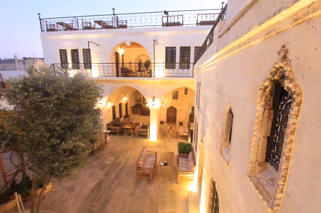 Nahrin Hotel & ART — 3