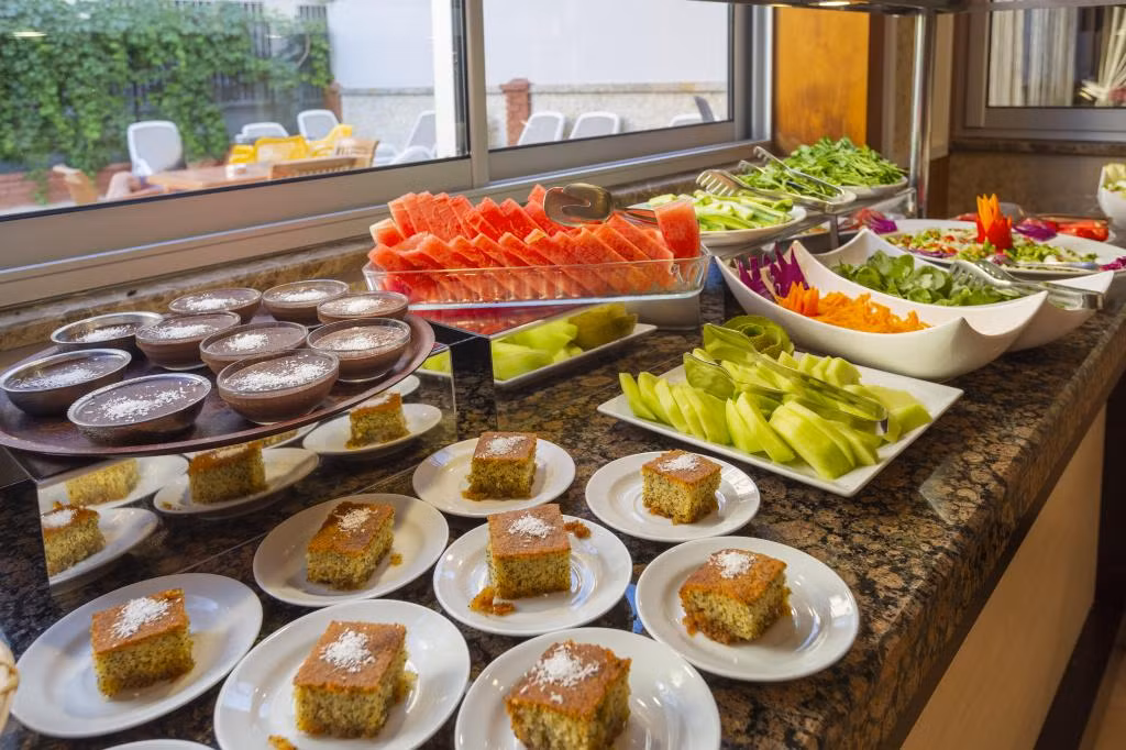 Alanya Beach Otel — 9