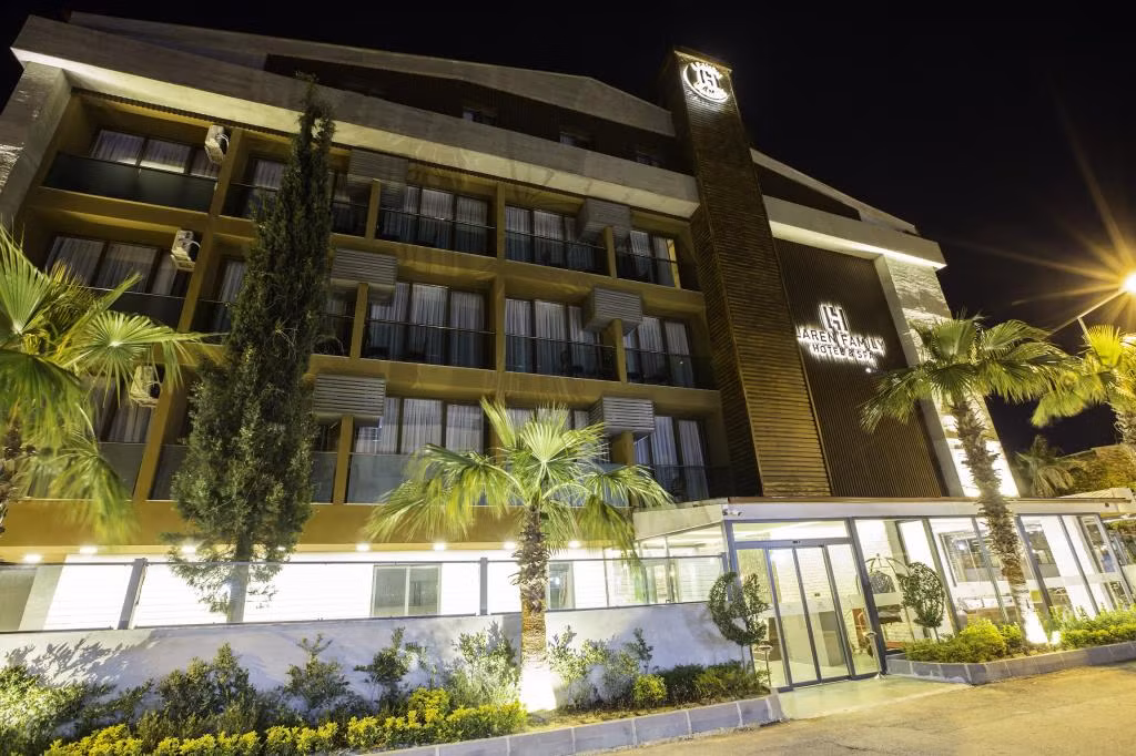 Laren Family Boutique Hotel — 9