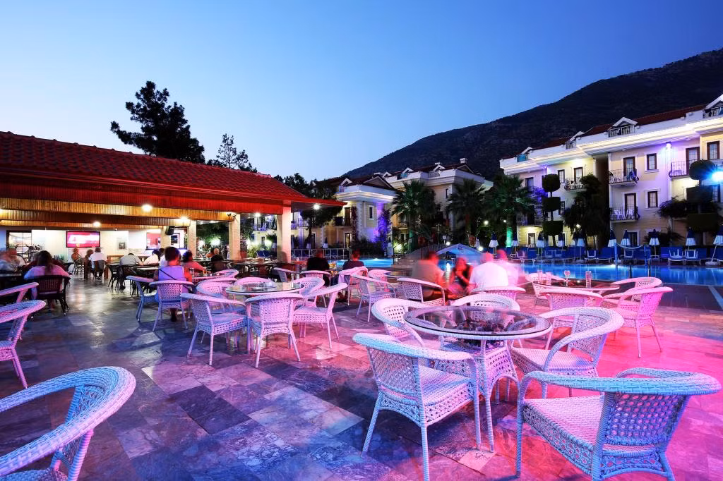 Yel Holiday Resort Hotel — 9