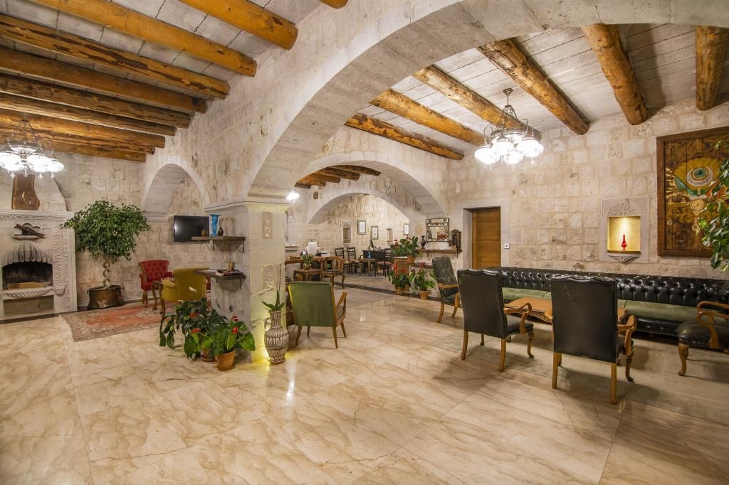 Hera Cave Suites — 6