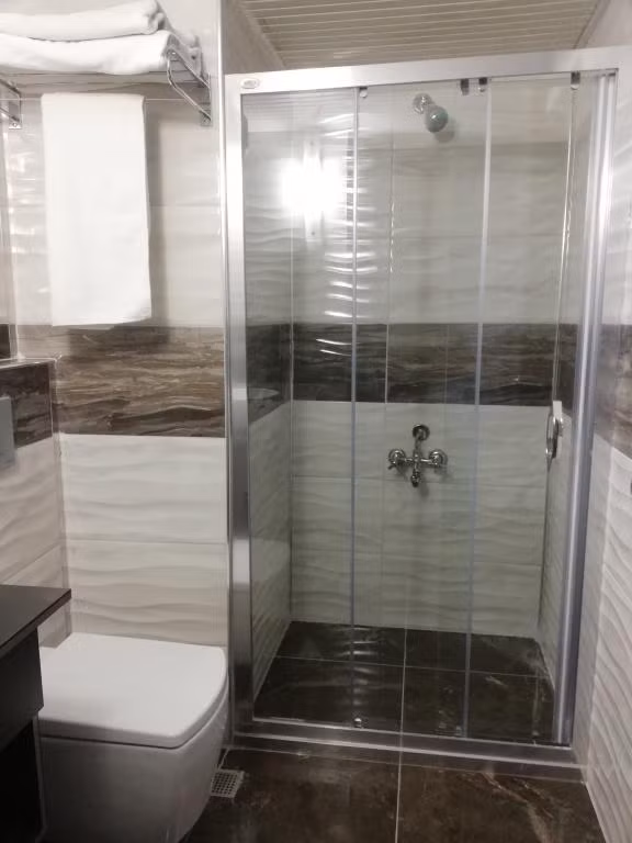 Ünaten Otel Gaziemir — 4