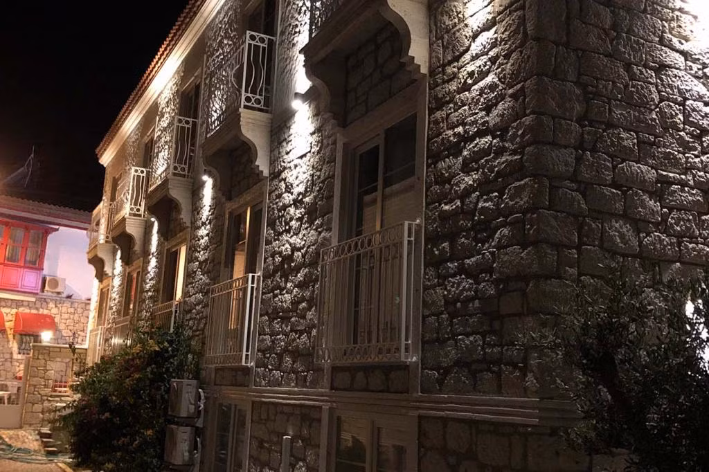 Neva Hotel Alaçatı — 3