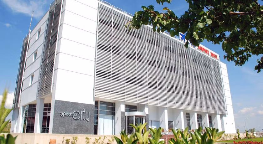Orty Airport Hotel — 2