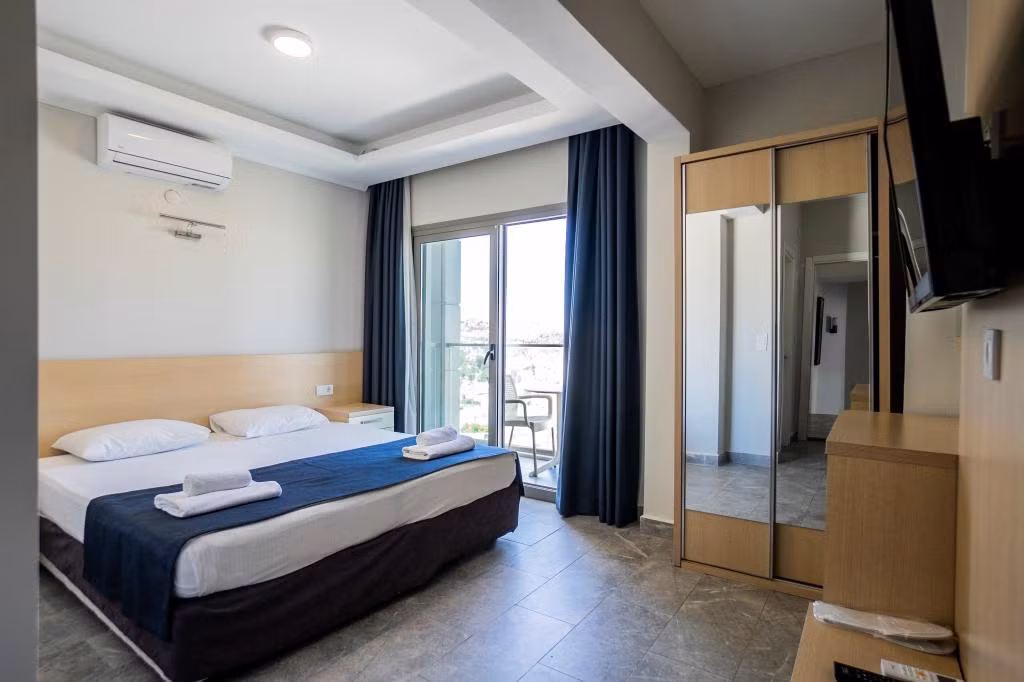 Ven Suites  — 4
