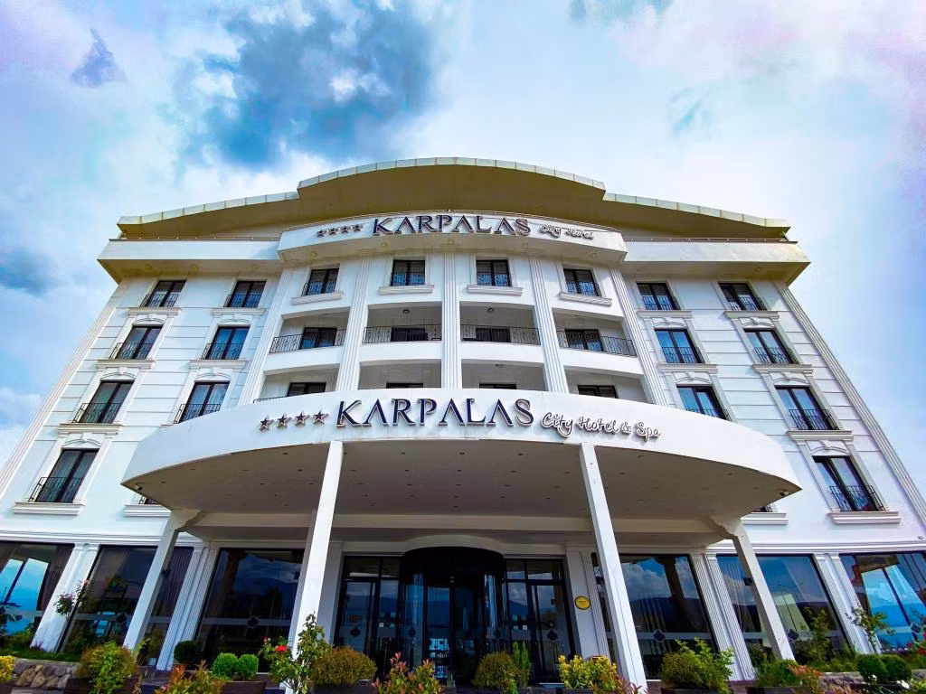 Karpalas City Hotel & Spa — 6