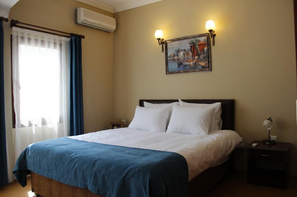 Utopia Lodge Hotel — 7