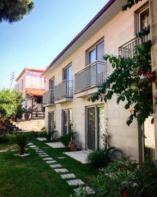 Bademli Garden Suit
