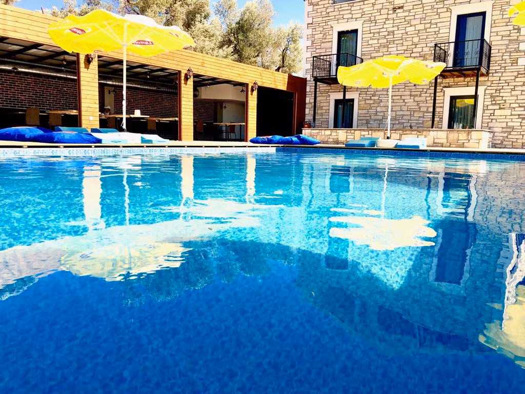 Victoria Hotel & Lounge Foça — 5