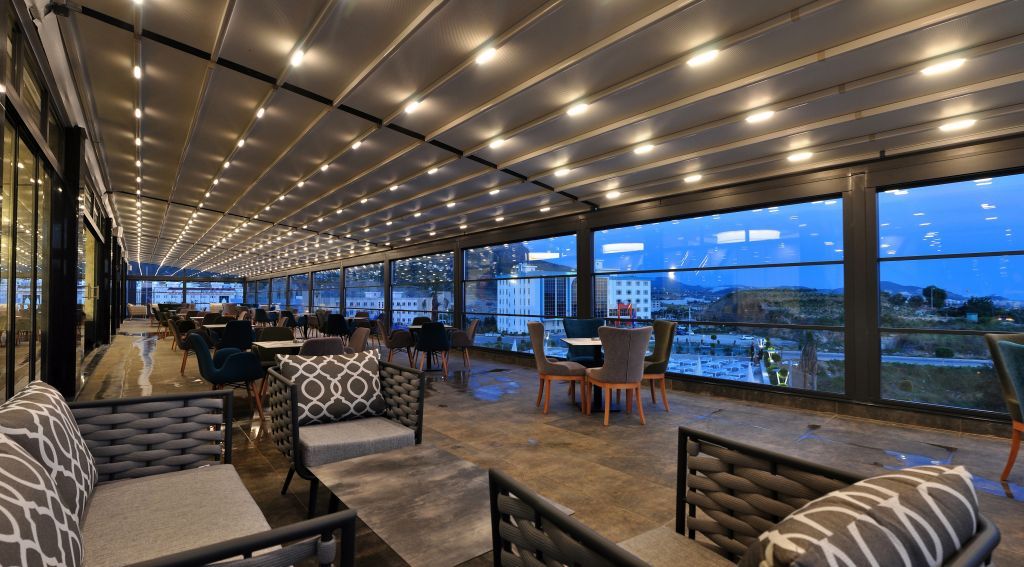 Campus Hill Hotel — 7