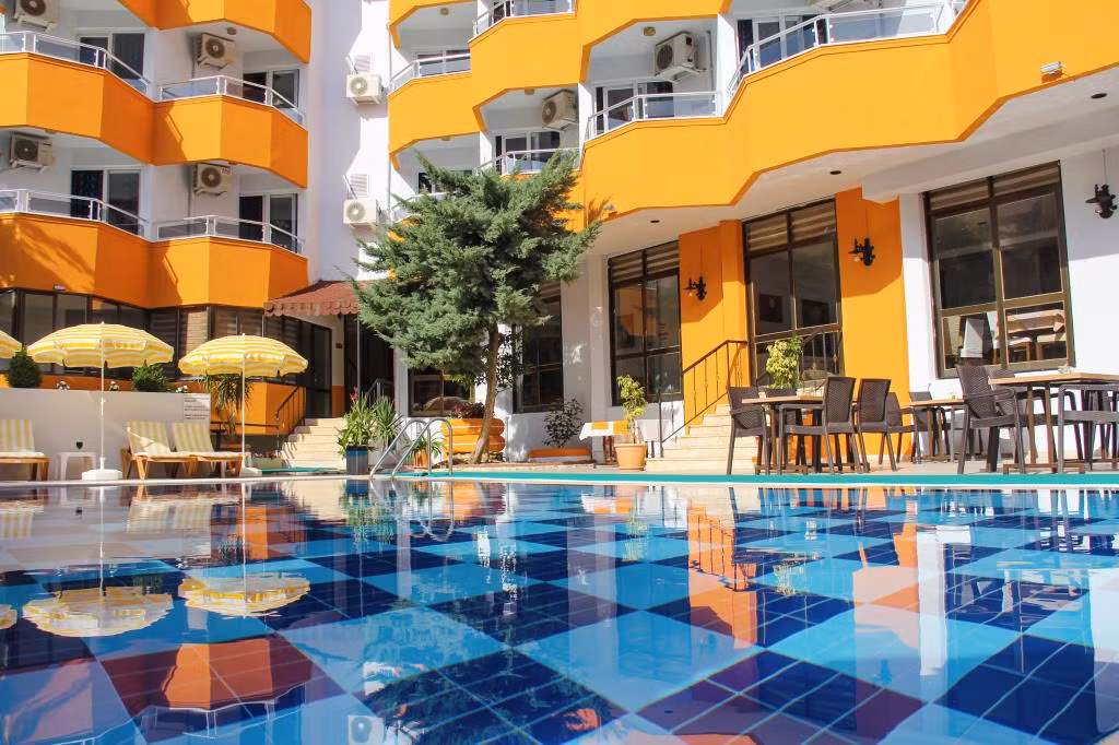 Yaman Life Hotel — 2