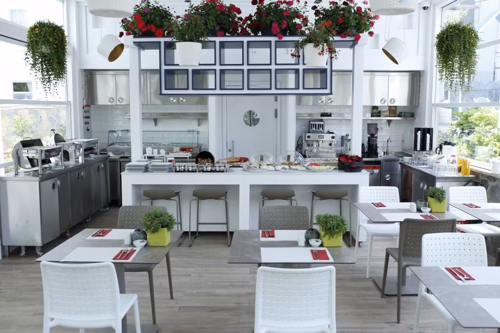 Ascot Hotel Büyükada — 8