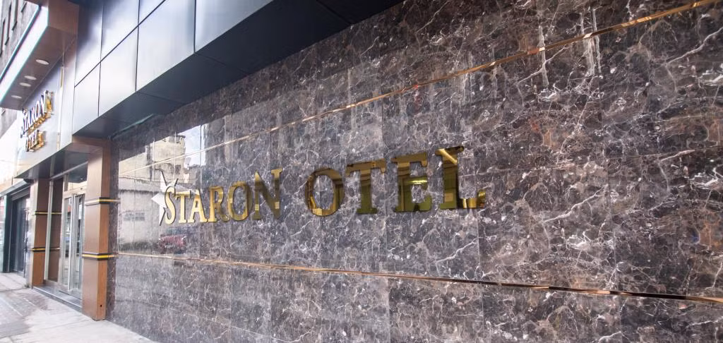 Staron Otel — 3