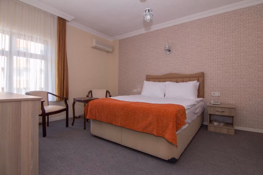 An Grand Hotel — 7