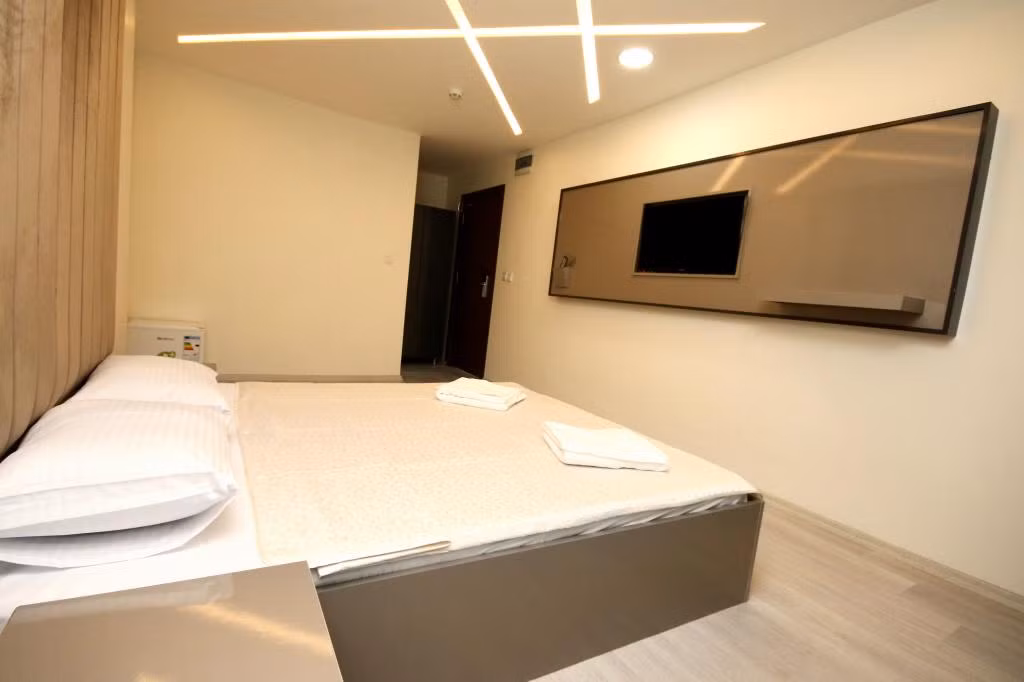 Blueway Hotel — 4